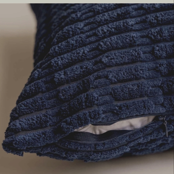 2 Corduroy Pillow Covers Blue 18x18 Inch Soft‎ Boho Striped Farmhouse Classic - Picture 4 of 7